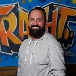 hauseintracht-oguzhanInci